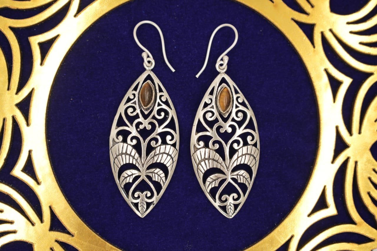 Oxidized Silver Filigree Earring