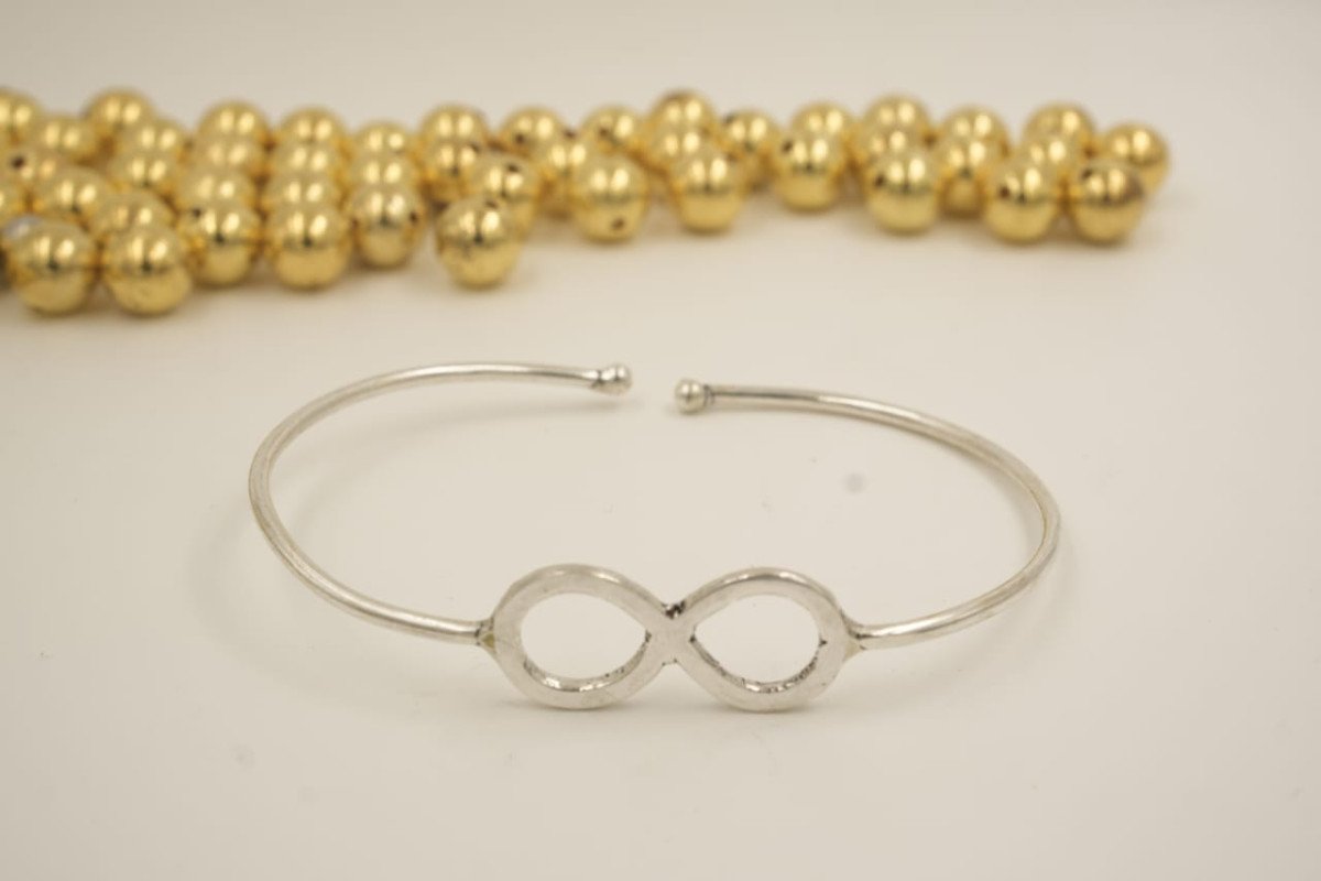 Adjustable  Infinity Open Bangle