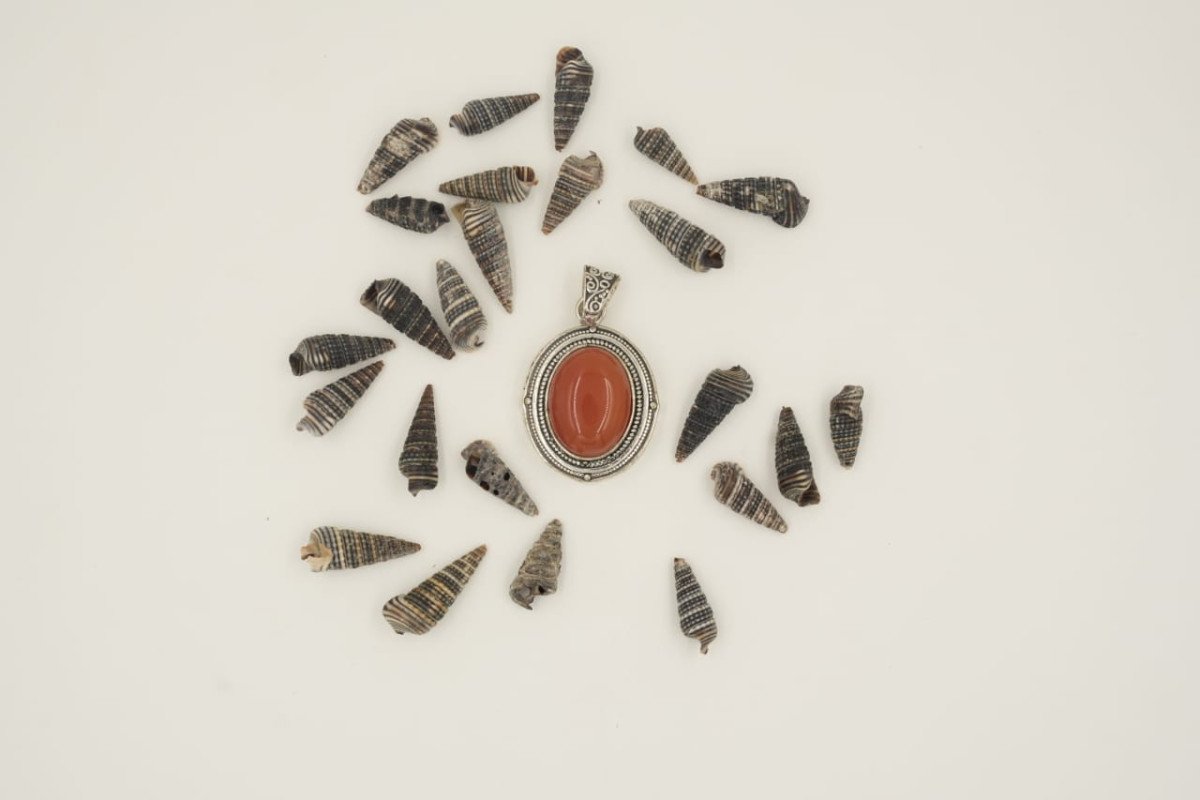 Vintage Oval Filigree Pendant