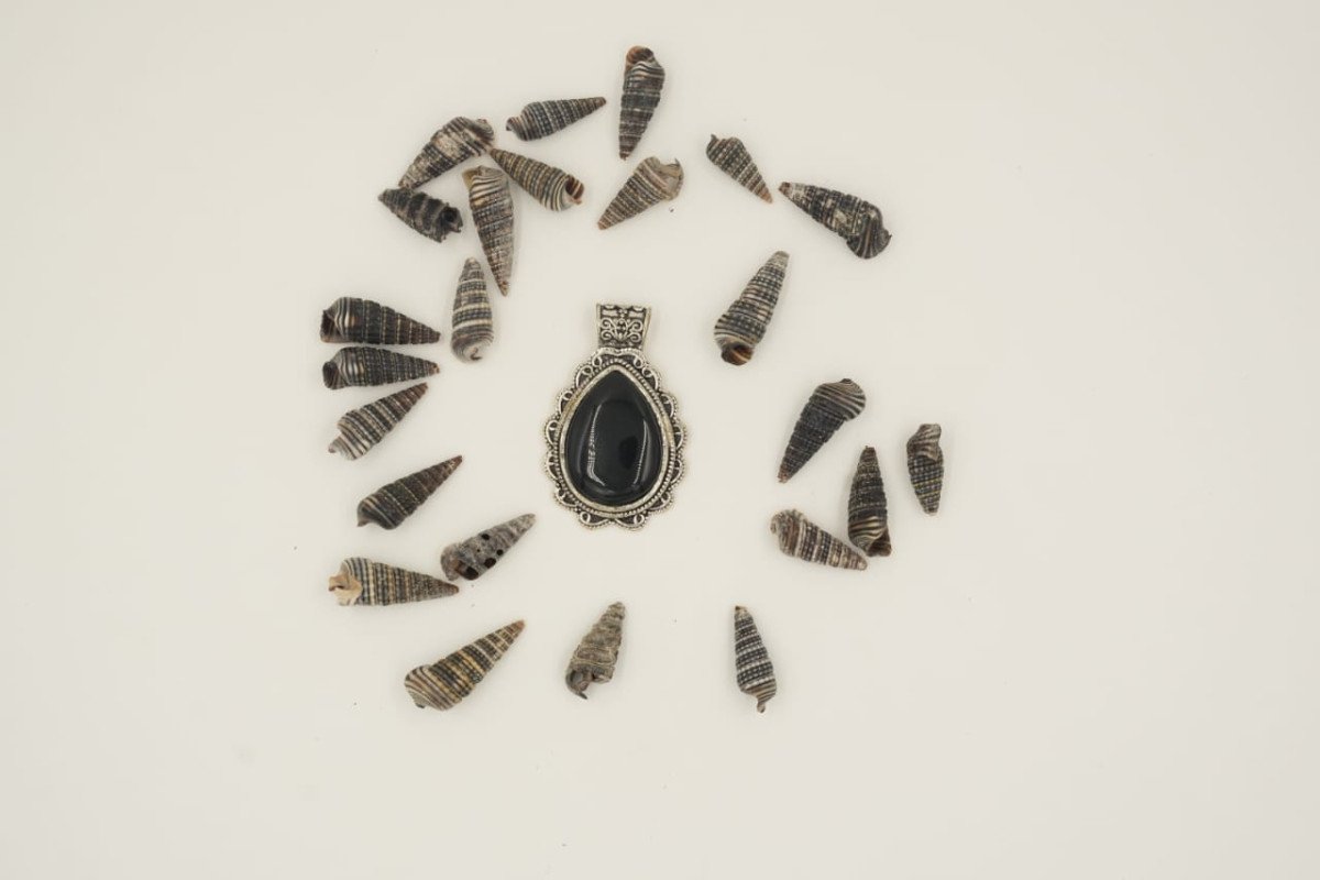 Vintage Oval Filigree Pendant