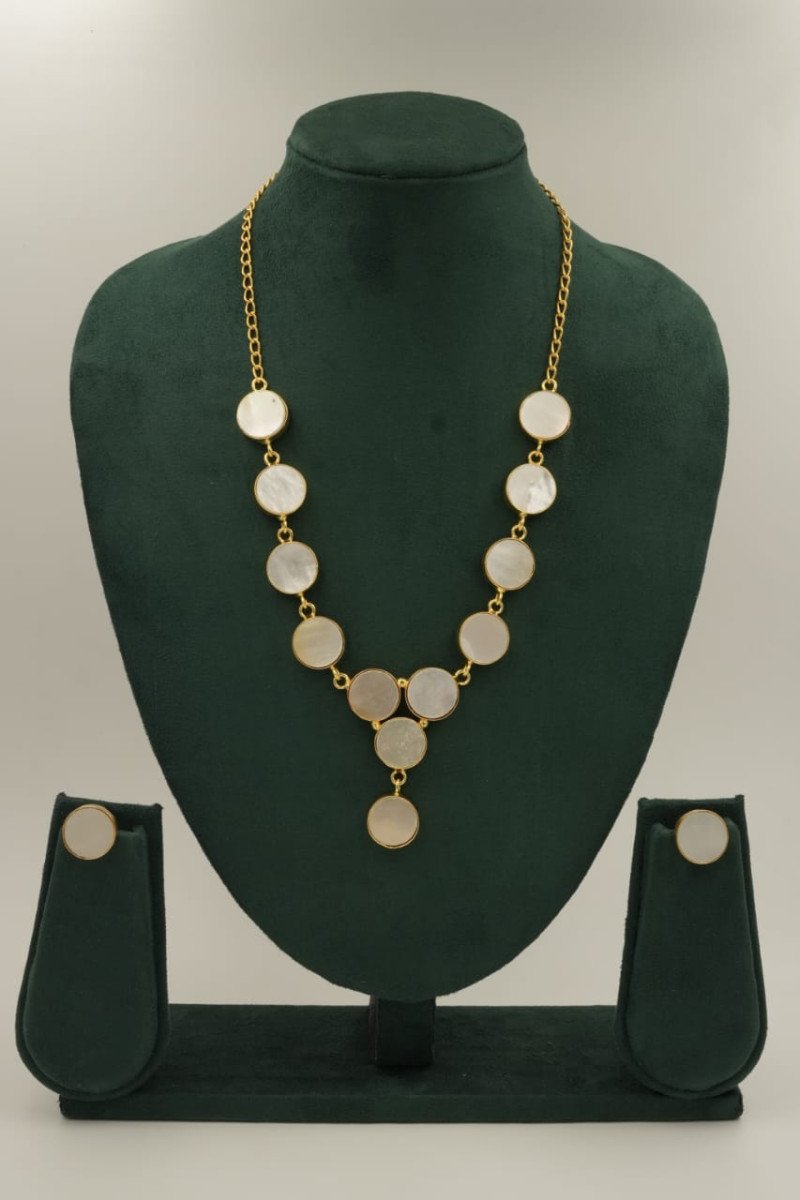 MInimalist Gold Platted Shell Jewellery Set