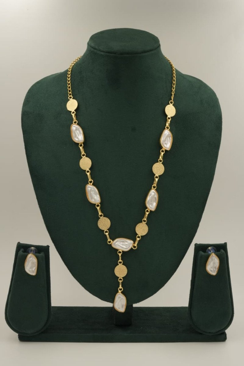 Handcrafted Boroque Pearl Necklace Set