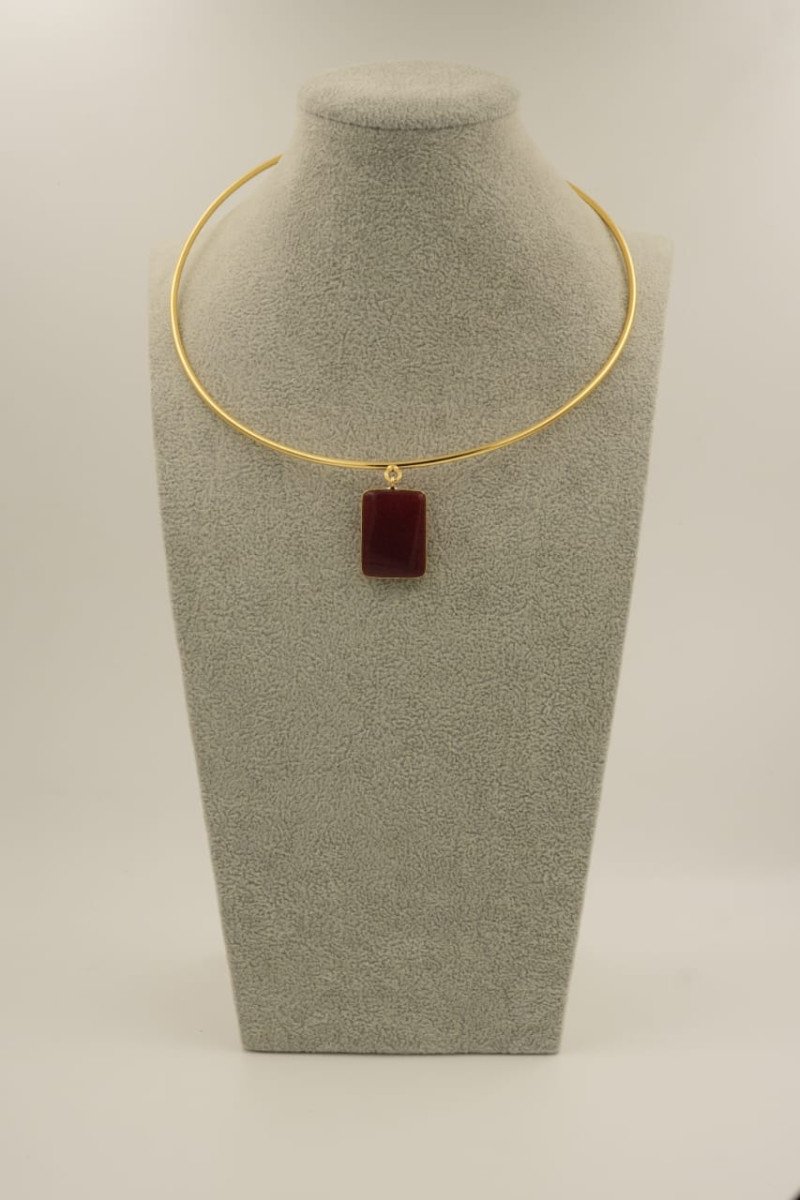 Collar Choker With Real Stone Pendant
