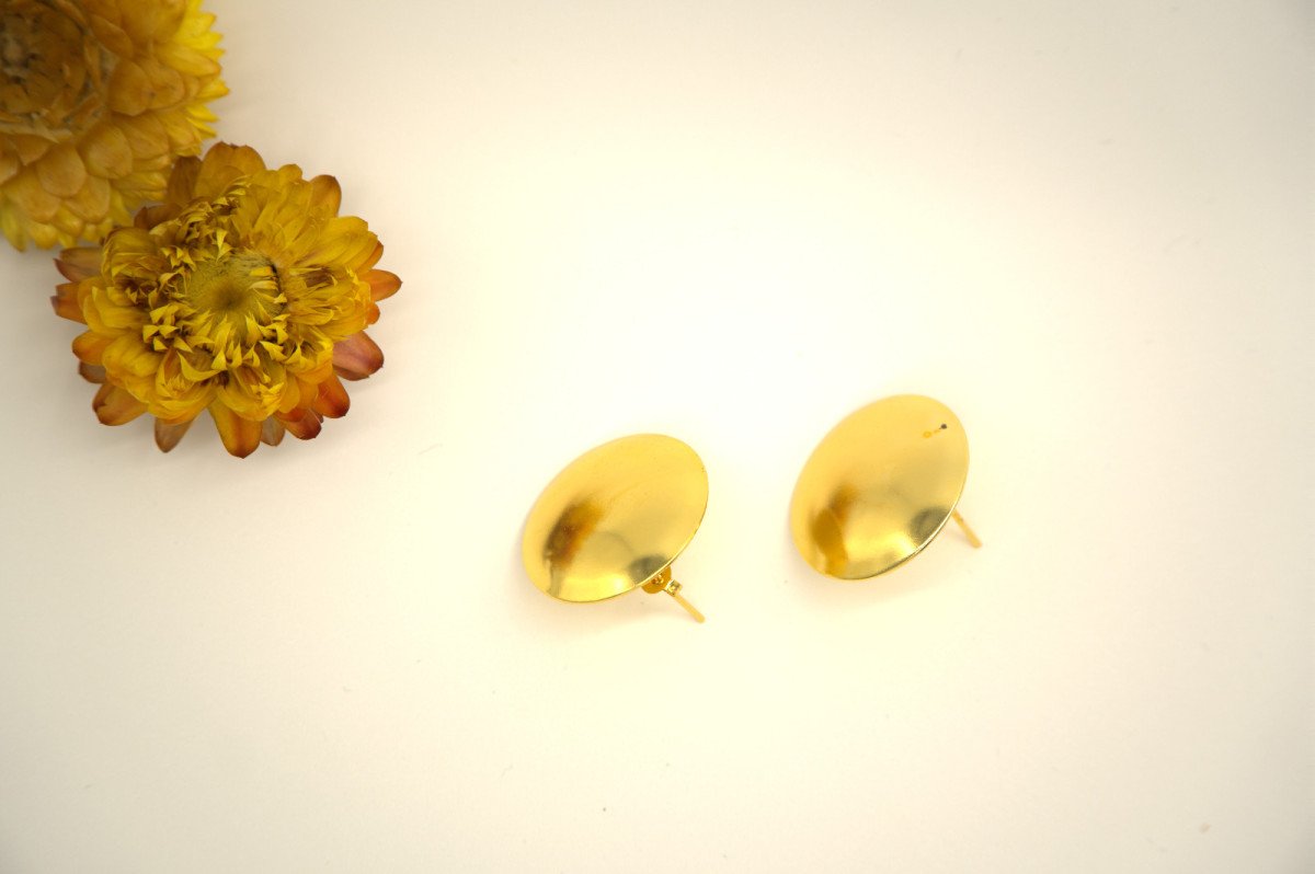 Minimalist Dome Stud Earring 